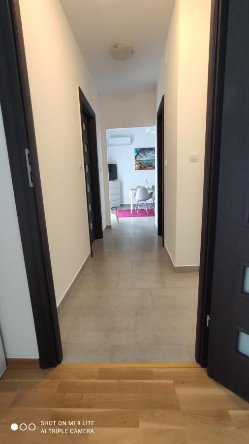 Apartmani Gavran Pirovac Kültér fotó