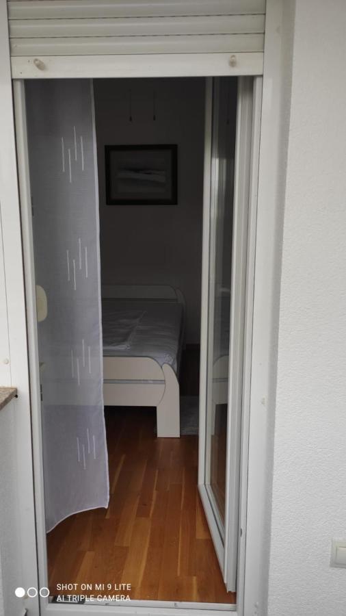Apartmani Gavran Pirovac Kültér fotó