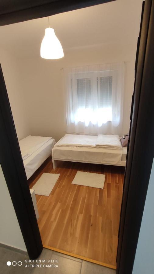 Apartmani Gavran Pirovac Kültér fotó