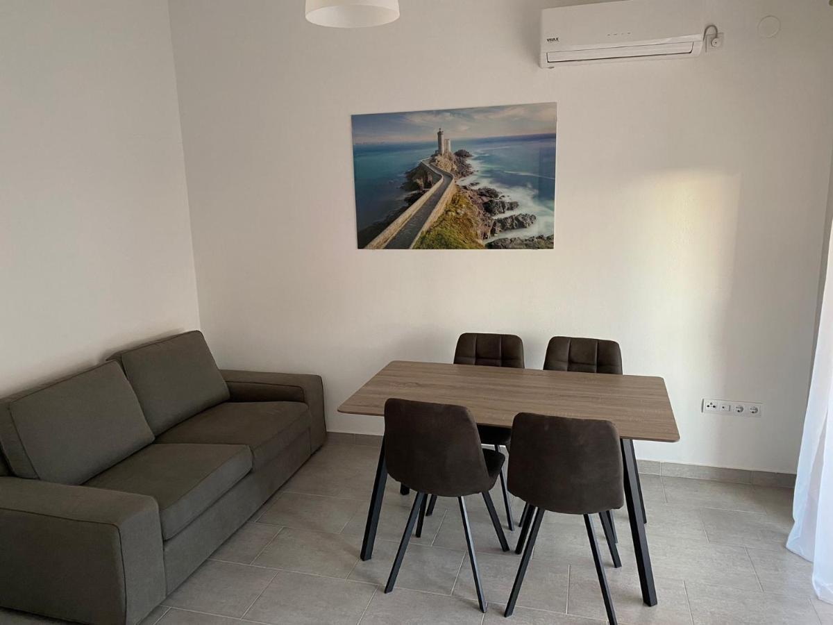 Apartmani Gavran Pirovac Kültér fotó