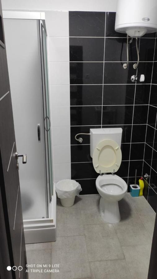 Apartmani Gavran Pirovac Kültér fotó