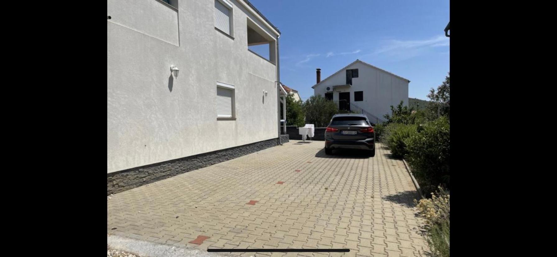 Apartmani Gavran Pirovac Kültér fotó