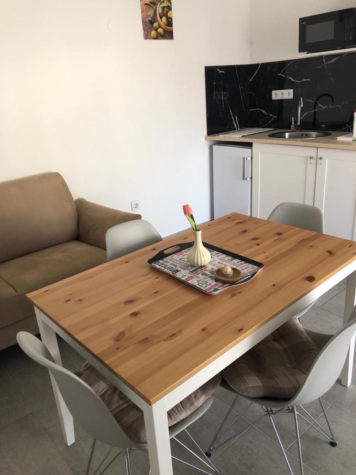 Apartmani Gavran Pirovac Kültér fotó
