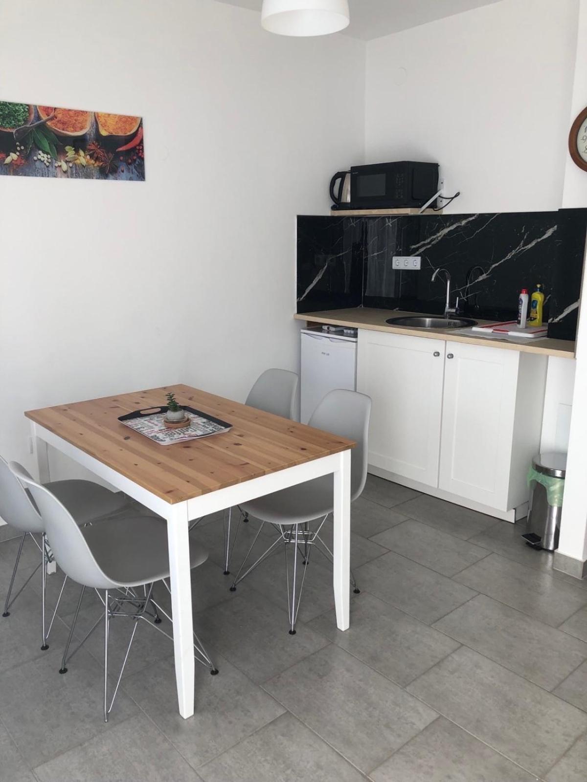 Apartmani Gavran Pirovac Kültér fotó