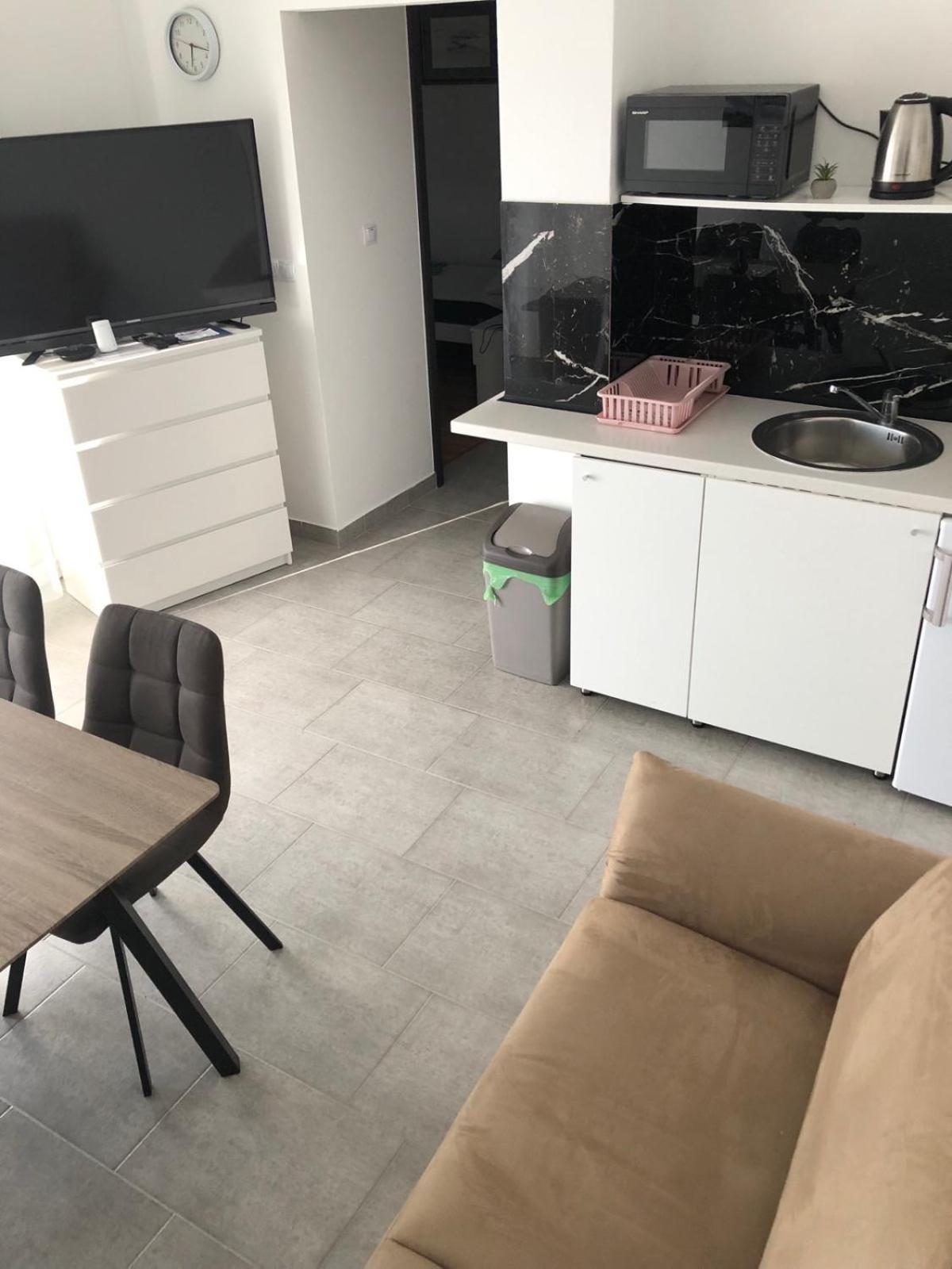 Apartmani Gavran Pirovac Kültér fotó